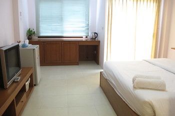 Somjai House Si Racha Exterior foto